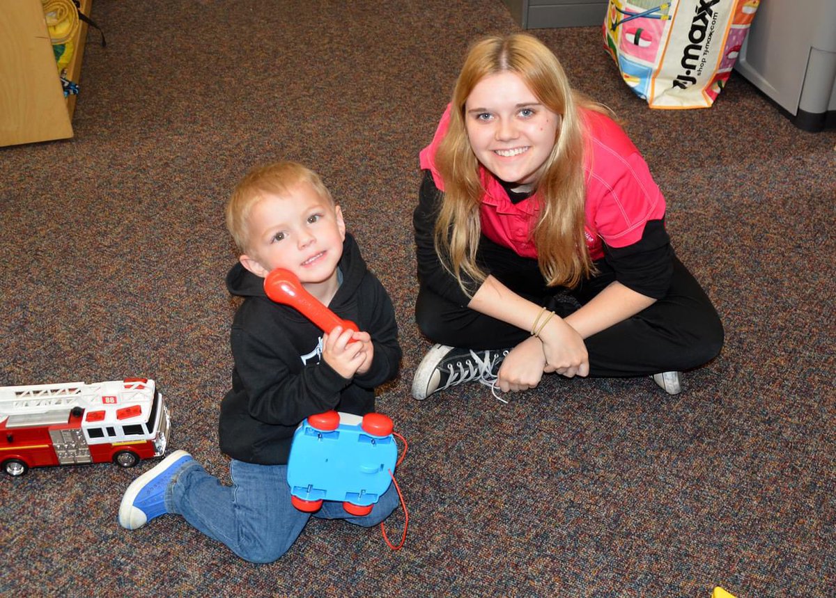 FCCC's Early Childhood Education students recently hosted a delightful Toddler Play Day! Guided by instructor Susan Myers, they engaged in interactive activities with young children, laying the groundwork for their future roles in childcare.