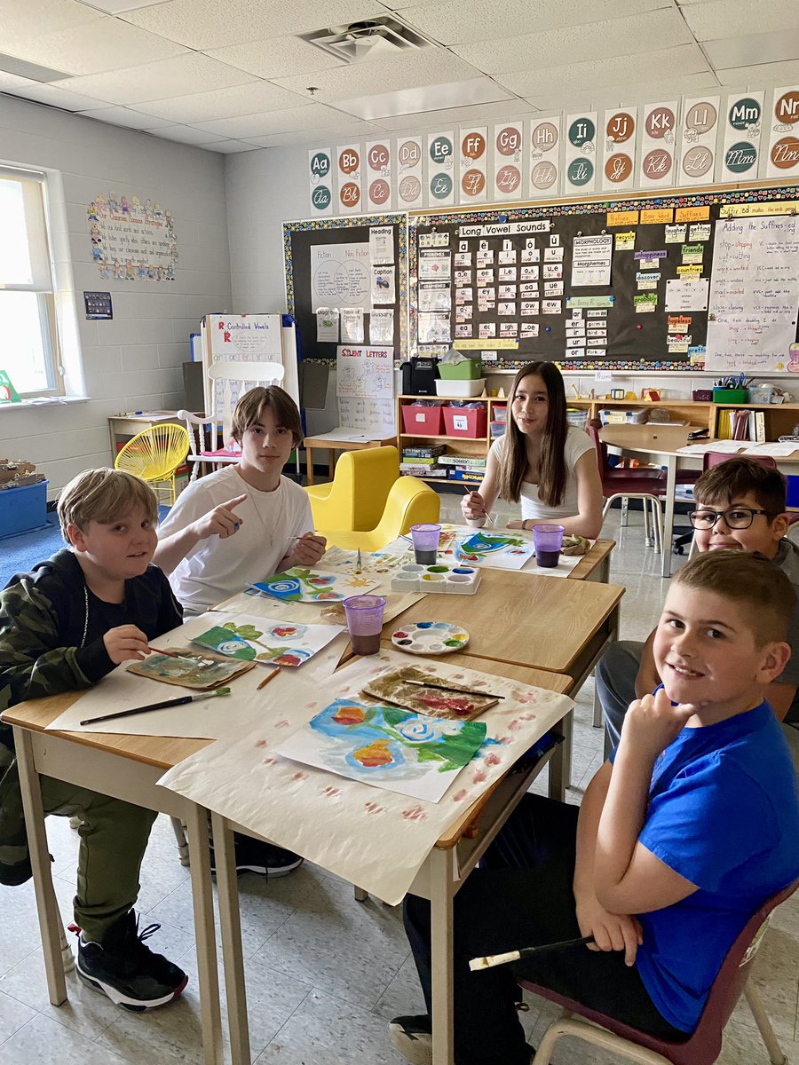 MrsKroeger's tweet photo. Happy Earth Day! 🌎 We were inspired by Indigenous artist, Moses Lunham. We painted alongside our learning buddies and discussed ways to protect our beautiful planet. 🌍 @STCTimberwolves @MsKeleherSTC https://t.co/dfmtZhhgK4