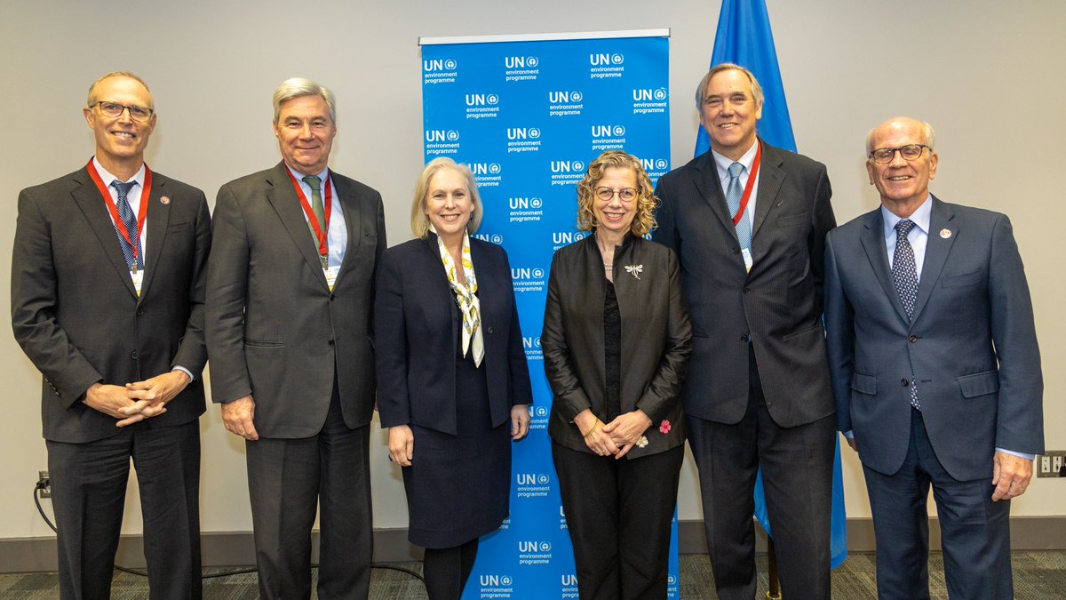 On the sidelines of #INC4, pleased to meet 🇺🇸 Congressional delegation to discuss how we secure an ambitious #PlasticsTreaty to protect our health, nature & support new jobs. Look forward to our ongoing work together to #BeatPlasticPollution.