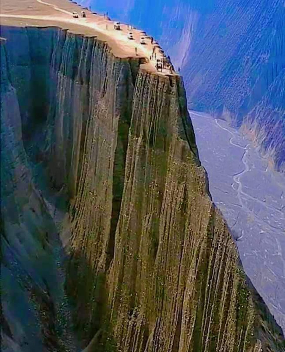 Andres14095462's tweet photo. El Gran Cañón de Anjihai en China 👌 https://t.co/CJ7t0hOIsB