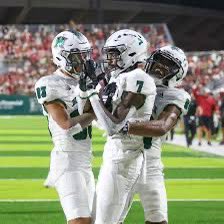 After a great conversation with @CoachPuu I am blessed to receive another D1 offer from @HawaiiFootball @coachthomasfb @LibertyFBLions @lmzworld_ @btrain92