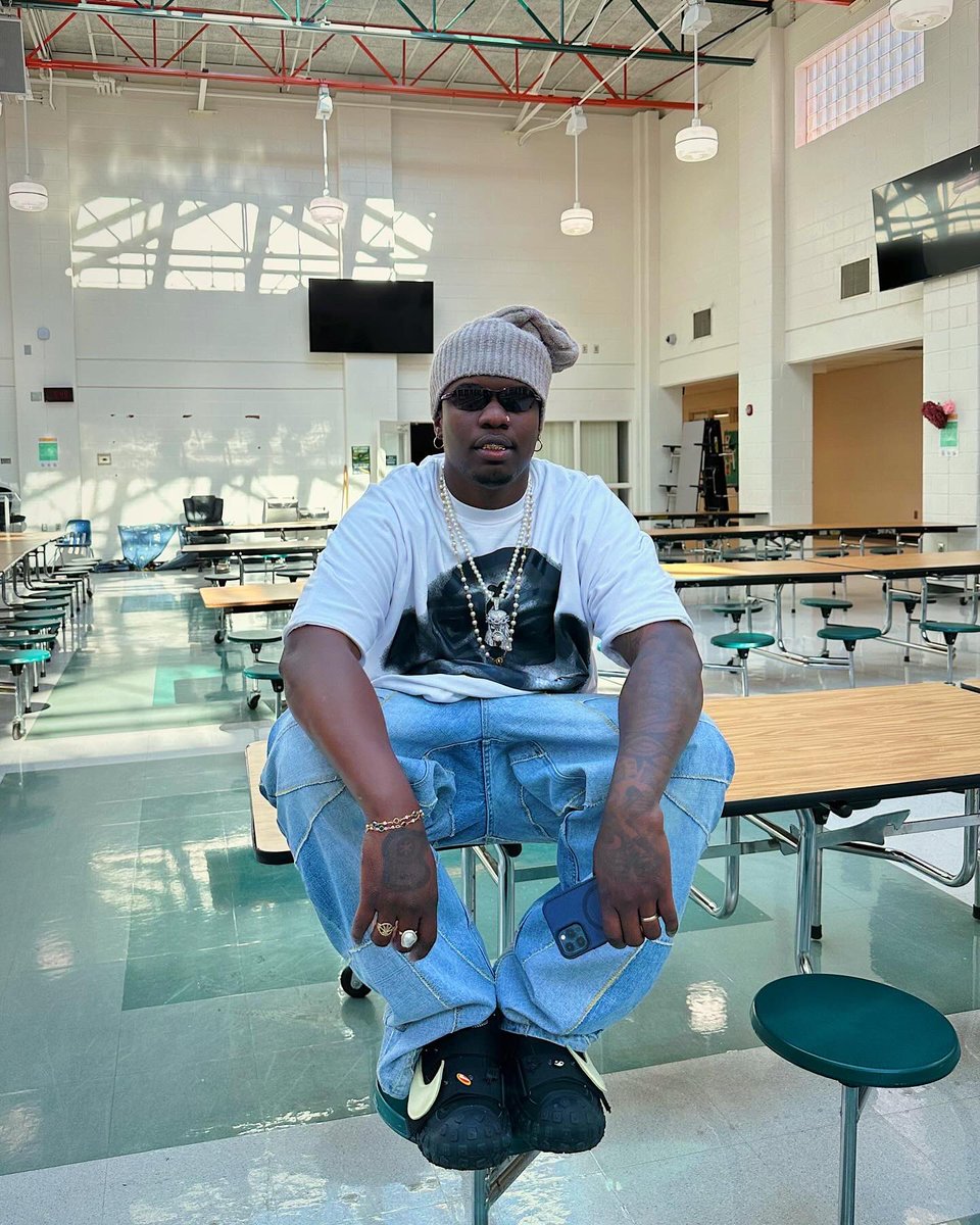 DKGUWOP's tweet photo. Vote DK for best dressed 🤞🏾 https://t.co/HYkwTN21P3