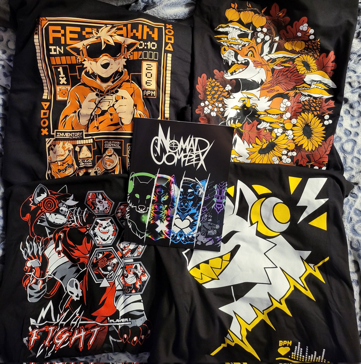 UltraBakaKing's tweet photo. Just got my @NomadComplex stuff and I'm so happy with it!

#furry #furryfandom #furrycommunity #nomadcomplex https://t.co/gToFIHJY5y