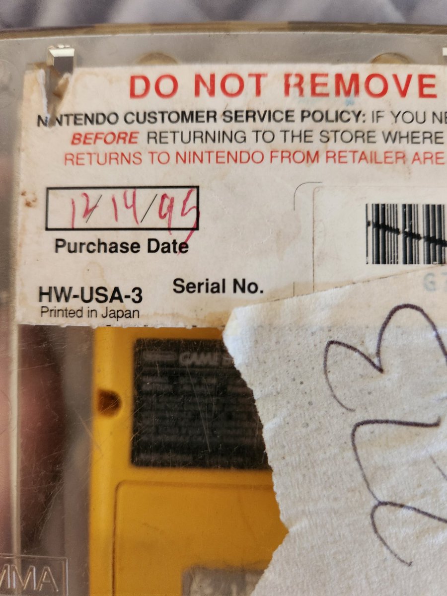 Lmac_77's tweet photo. I was lucky enough to get gifted this Gameboy Color with games! Just need to find me a charging cable to charge it up and we are good to go! 🕹
#Nintendo #Gameboy #RETROGAMING #DONOTREMOVE https://t.co/zWK7ORtmoe