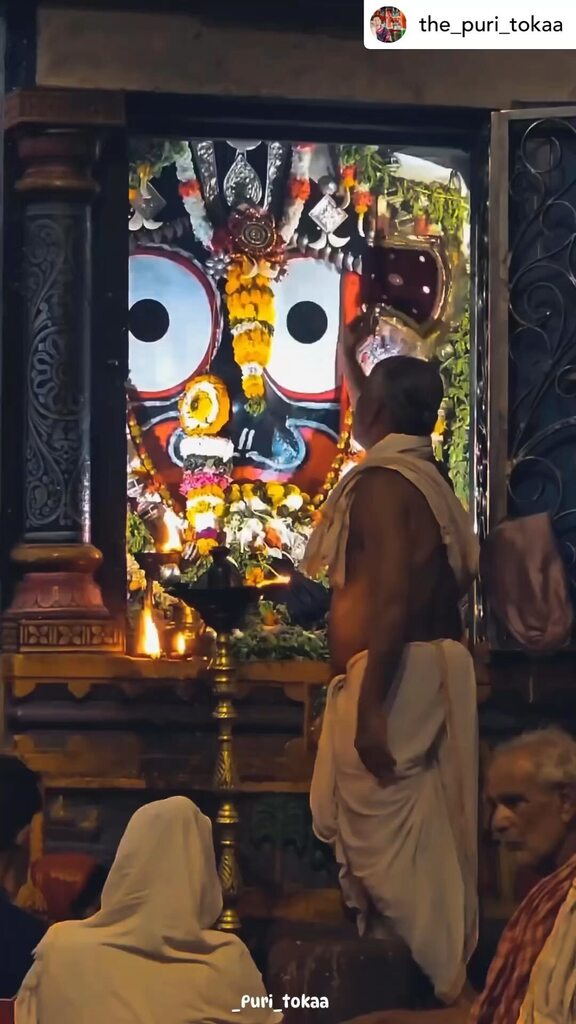 #bhubaneswarbuzz #jaijagannath🙏 video by • @the_puri_tokaa ଯୁଗେ ଯୁଗେ ଜଗନ୍ନାଥ 🙇🏻🙏🏻❤️
#jagannath #jagannatha #jagannathpuri #jagannathtemple #jagannathswami #haribol #jayjagannath #hari #jaga #kalia #puri #odisha #odia #odiareels #odiasong #odiamuser #sa… ift.tt/LpP6QyD