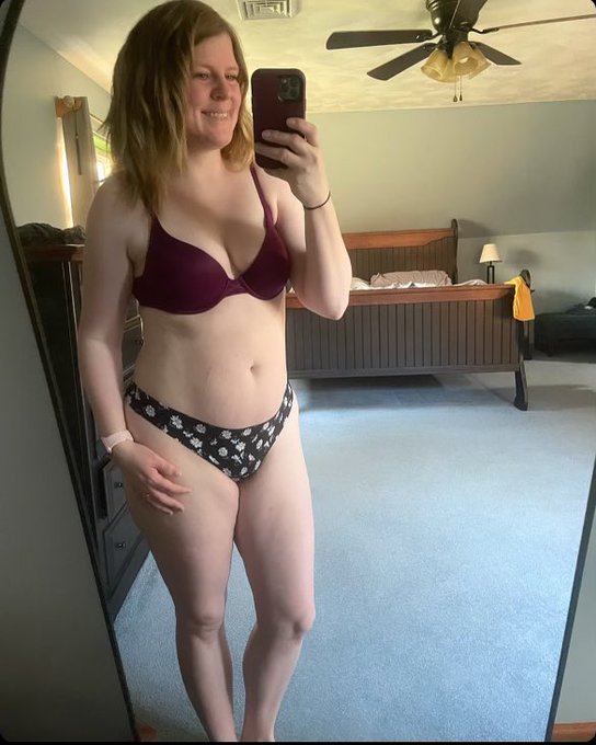 Who wants to jump in bed 😂🙏😴 https://t.co/cLSOKy1hof