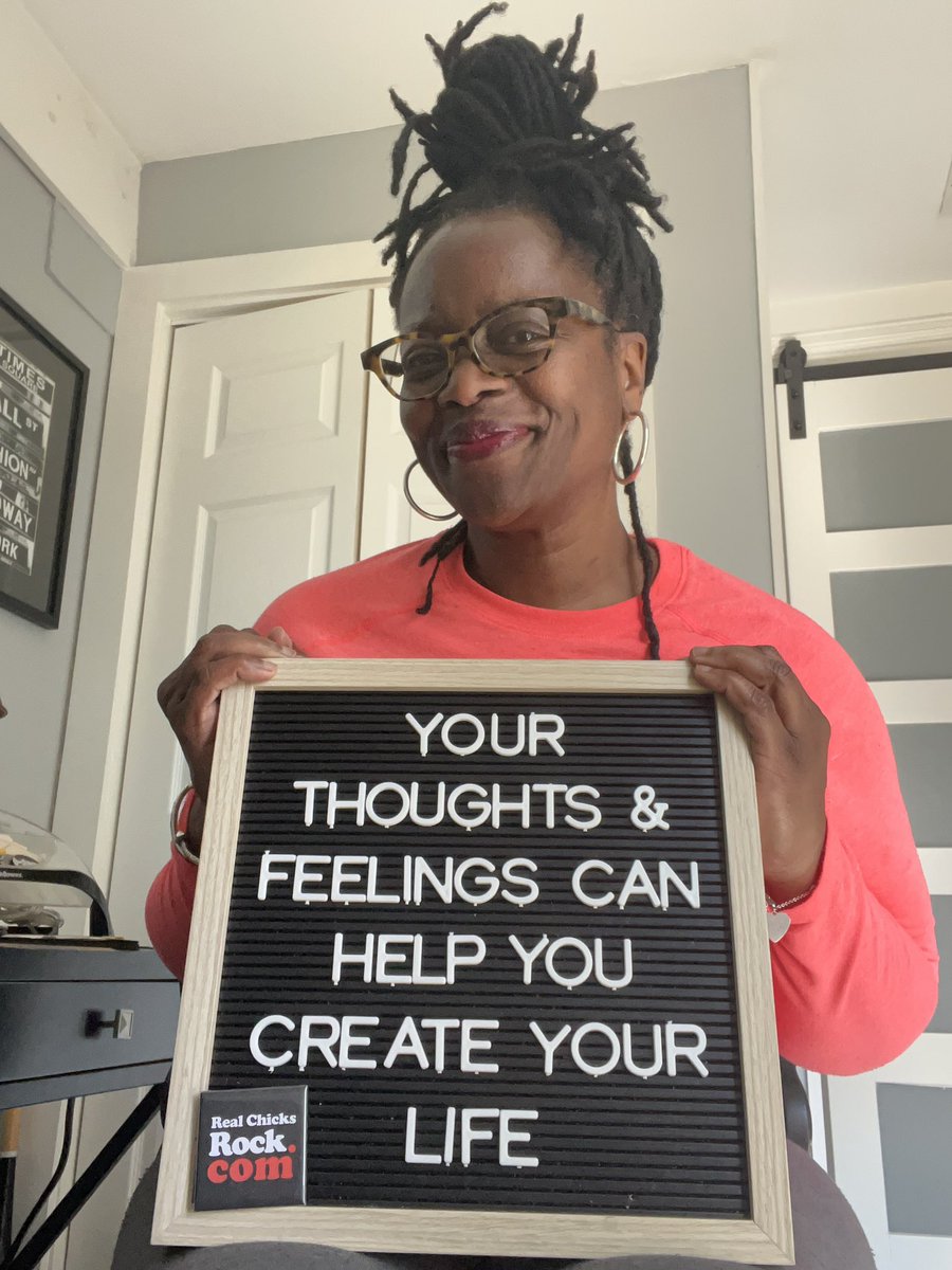RealChicksRock1's tweet photo. Upgrade the way you think and feel.

#RealChicksRock
#RealChicksRockChucks
#RCR
#MotivationMonday
#Target
#ROCKon https://t.co/RuonIKi4cD