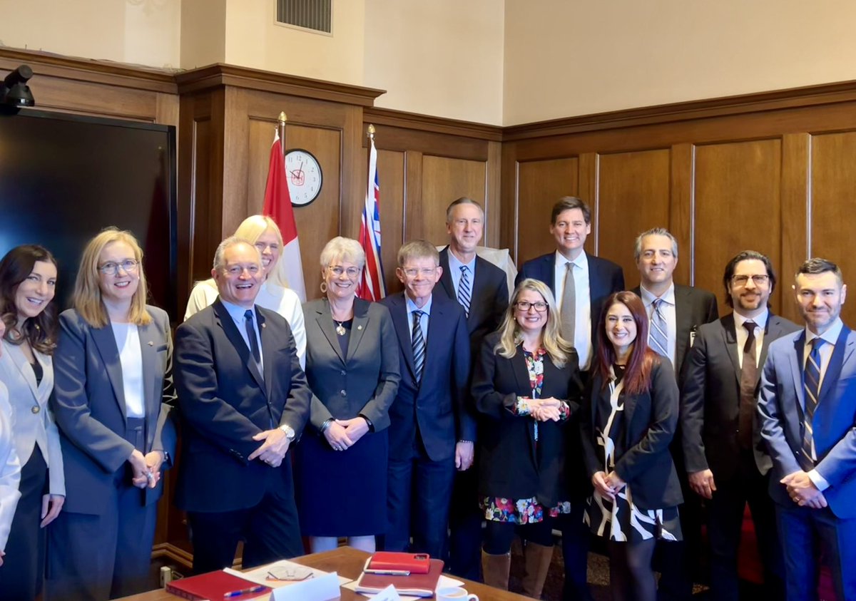 BrendaBaileyBC's tweet photo. 🎬 Lights, cameras, action! Great to welcome representatives from major film studios to the @bclegislature. Film/TV productions are a huge economic driver in BC, indirectly employing  +100k British Columbians. Thank you for your continued vote of confidence in BC’s film sector. https://t.co/zh6CXRUvKF