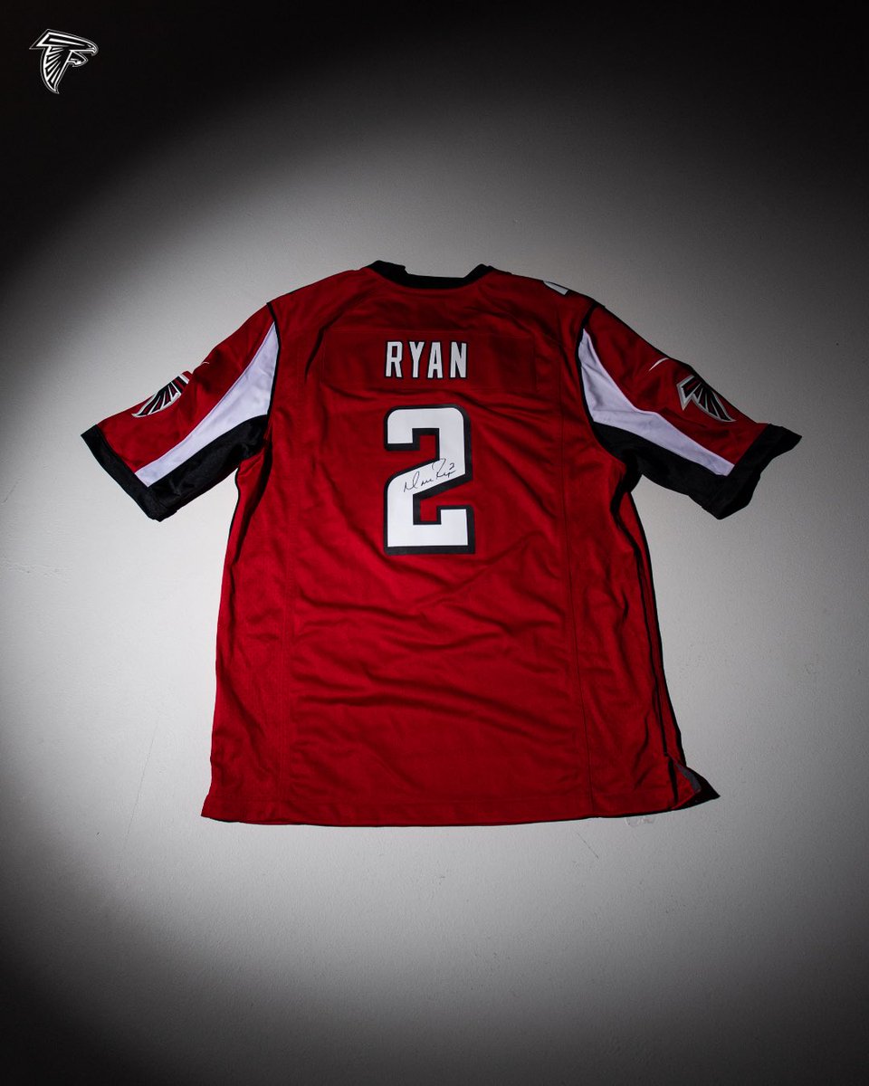 The 🐐 wanted to give this away on his day! 

RT for a chance to win this signed @M_Ryan02 jersey!