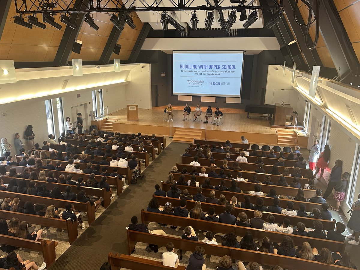 It's always a great day when we huddle with students and learn from them as they coach up about their experiences with social media and tech. Thanks @WoodwardAcademy for having our Founder and CEO, @soLaur, lock arms with high schoolers for last week's student panel! Discover…