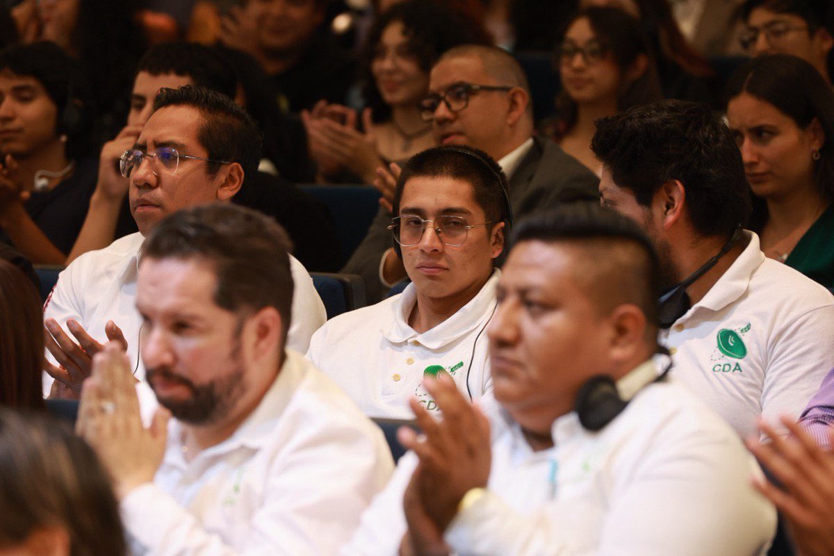 La #ComunidadPolitécnica está de plácemes. Este día estuvimos presentes en el “Encuentro entre la @NASA y la comunidad científica #IPN-@UNAM_MX - @AEM_mx', donde se dieron a conocer avances y datos relevantes de los trabajos del ser humano en el espacio. De gran interés resultó