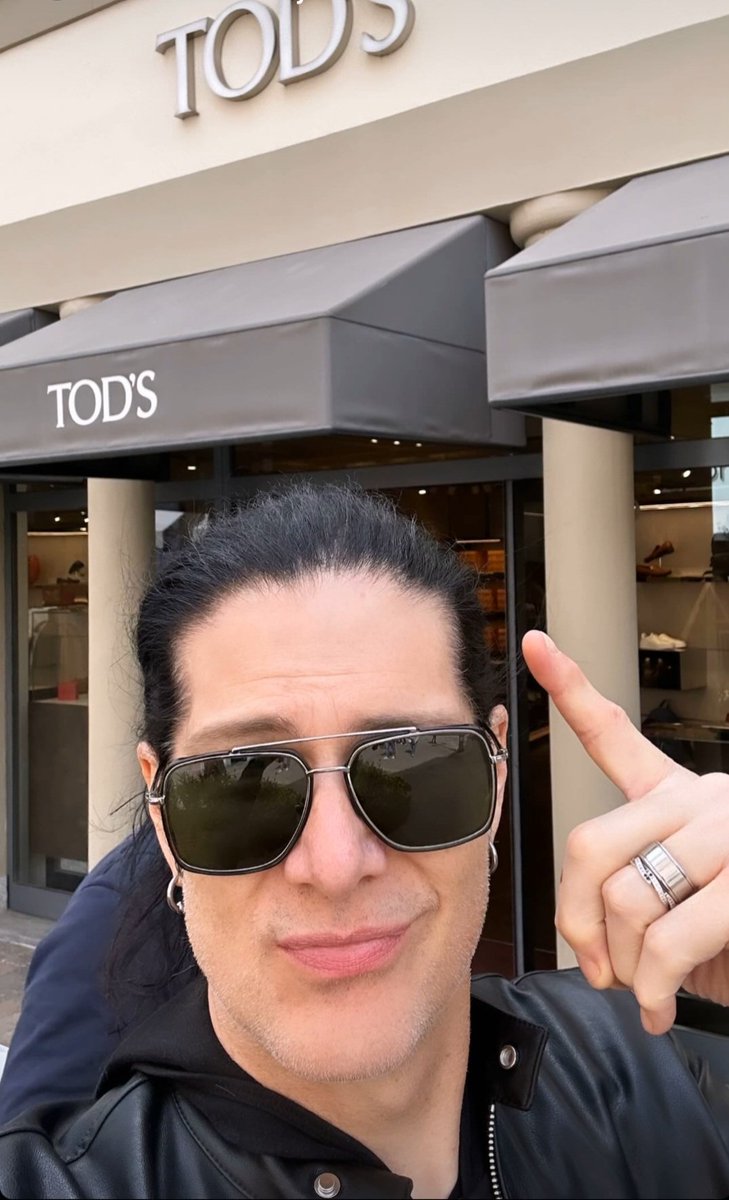 Todd @todddammitkerns hanging out near Tod's in Milano Italia 🇮🇹 
Credit: Todd Kerns IG
#ToddKerns #sightseeing #offstage #name