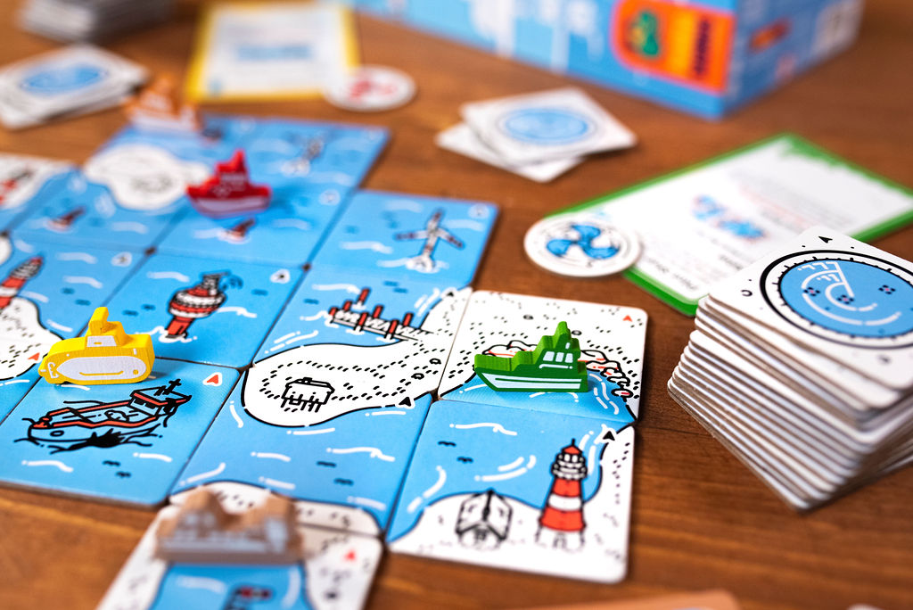 If you love Beacon Patrol, you need to add the Ships &amp; Shores expansion to your collection! It adds 7 new ships with asymmetric player powers and new tile types to match.

Releasing June 2024 | Preorders now open on our website: pandasaurusgames.com/collections/sh…