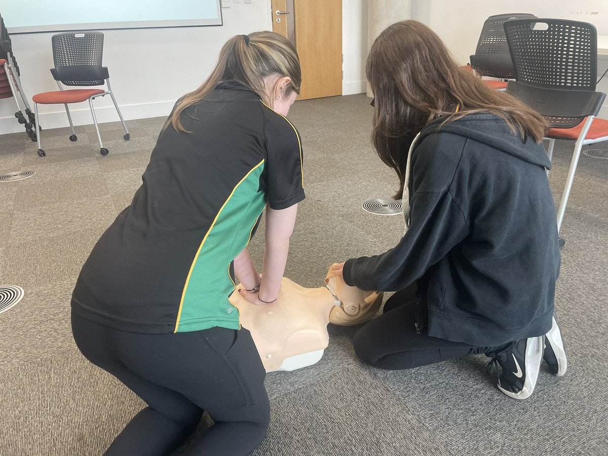 A brilliant final day of our Girls into Coaching programme @uniofbeds. Over 110 girls have taken part in the programme including those from @BiddenhamIntSch @BMS_SP0RT & @SharnbrookPE. Today’s session included first aid, safeguarding & session planning. Well done everyone. 👏