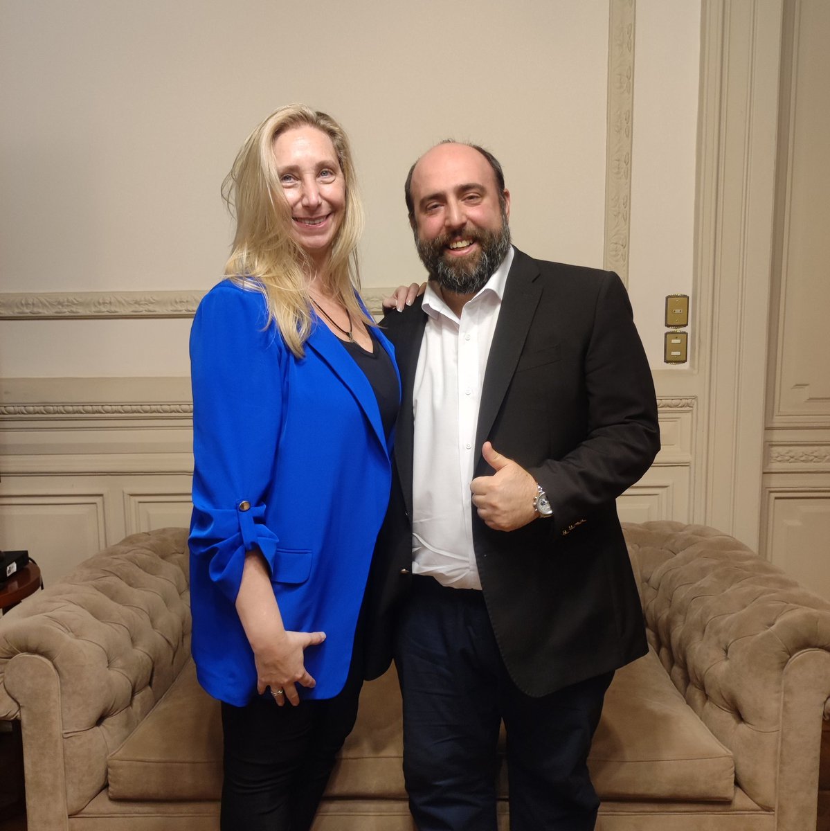 Junto a Karina Milei, charlando sobre el espacio Libertario en Argentina de cara al futuro.
¡VLL! 🐍

#SOMOSLIBERTARIOS
<a href="/JMilei/">Javier Milei</a>
<a href="/LibertarioCABA/">Partido Libertario CABA</a>