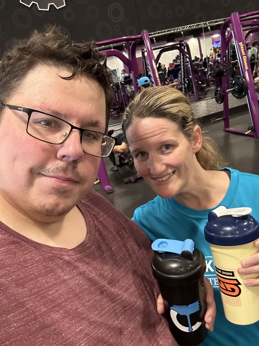 iAmDFanTTV's tweet photo. At the gym with @Srndpty83 Crushing Day 49 of the Hard 75! Making sure to stay hydrated with our favorite @GamerSupps shakers! The F2020  shaker and the  @GSXRCLYDE shaker! https://t.co/g4lCiB7jkO