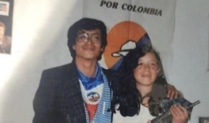 ¡La descripción más perfecta del Gamín! Sigue igualito, lleno de odio y resentimiento jajajajaja sufre mucho...pobrecito.