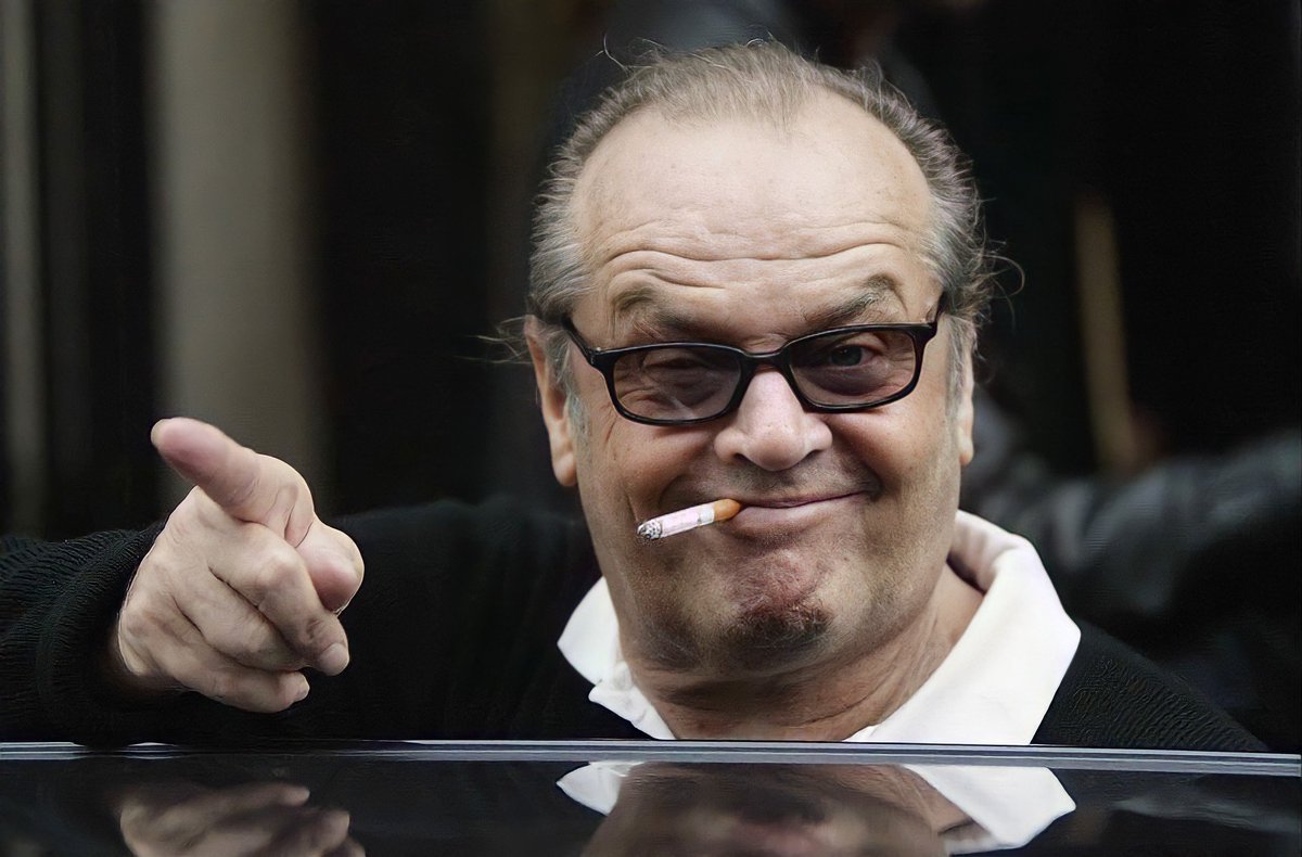 Un día como hoy pero de 1937, nació el gran Jack Nicholson, actor, productor, guionista, director y ganador de tres premios Óscar. ¡Felices 87 años! #JackNicholson 🎂🥳