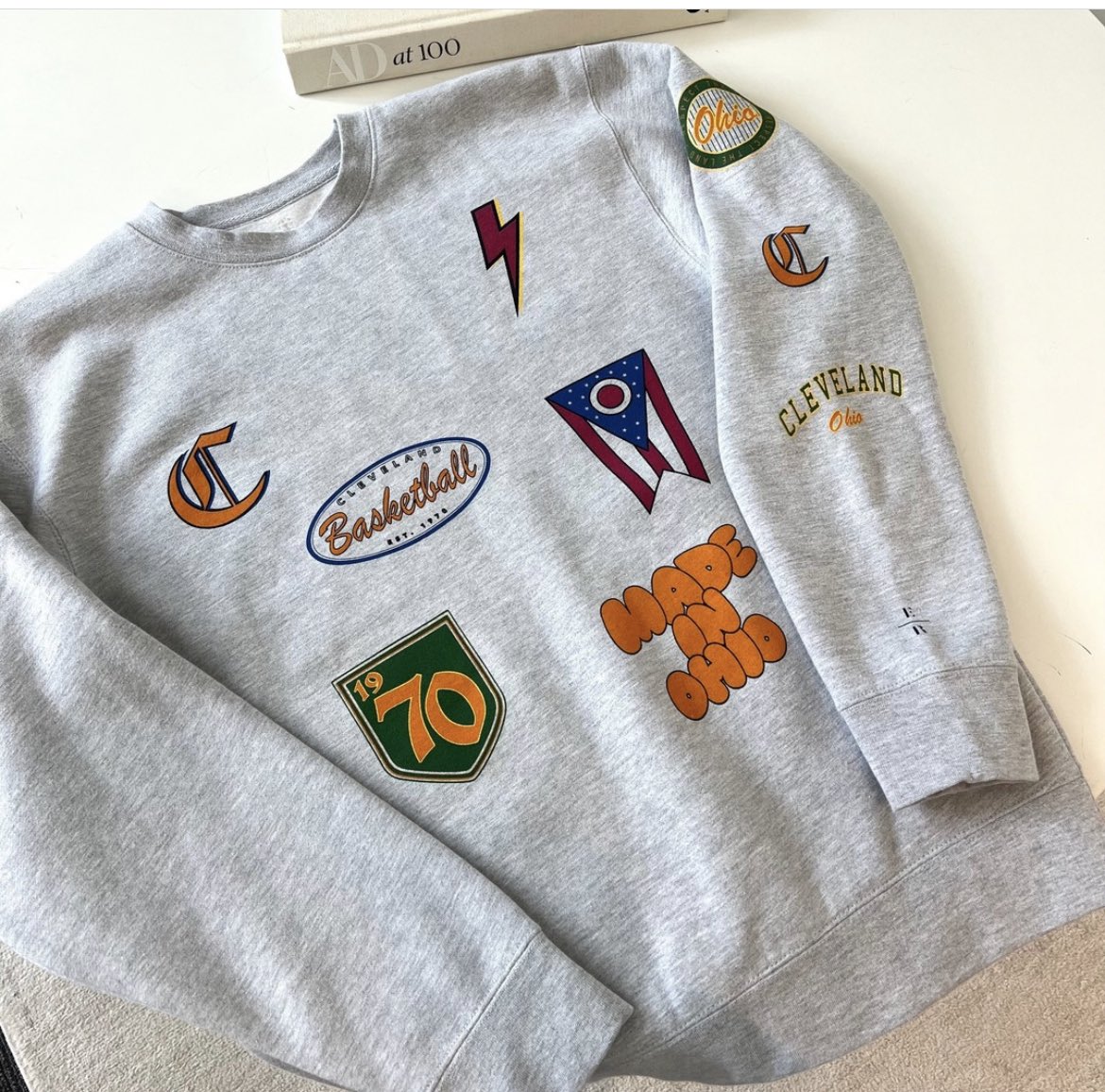 Giving one of these away if we win tonight! RT to enter! 🏀🏀🏀

+ use promo code WEWANTSPRING for 20% off everything emilyroggenburk.com