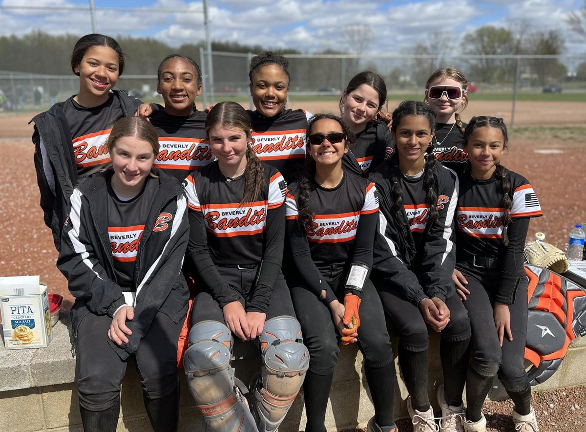 AEvans2029's tweet image. Had a great Sunday with my @BevBandits2029 team, going 4-0 on the day at @4_fastpitch . I batted .727 with 5XBH and 7 RBIs. Can’t wait to get back out there with my team for @PGFnetwork Midwest in a couple of weeks! #TripleSzn

@ExtraInningSB @LineDsoftball