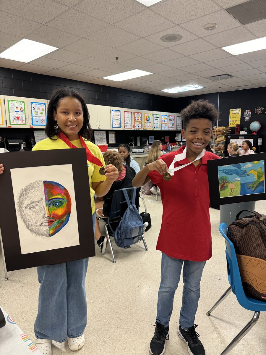 I am so proud of WMS artists!  #ShineALight #WMSRTB  #SendItOn #HumbleISDArtists #BeEliteWMS @HumbleISD_WMS @HumbleISD @VisualArtHumble @HumbleISD_Arts