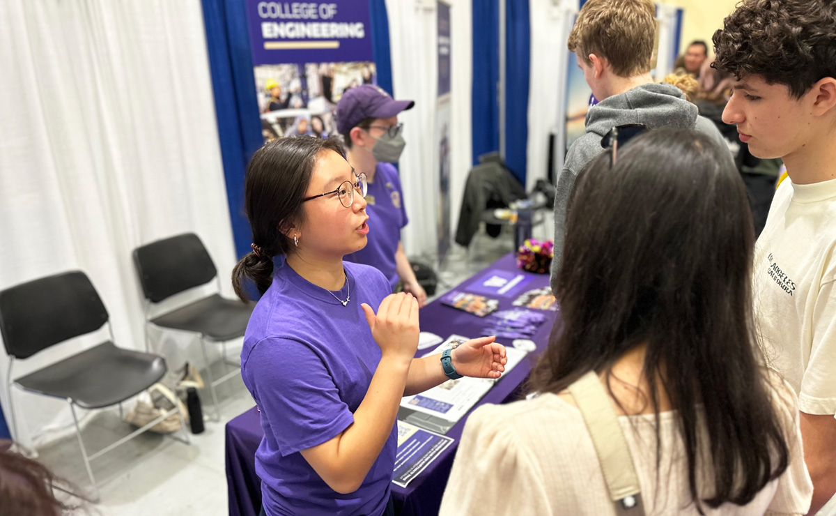 The @uwengineering ELE program equips students with advanced leadership skills. #UWBioE participant Aditi Prabhala notes, 'I’ve become a better public speaker and can effectively present information... [which] will be beneficial in my career.' bit.ly/ele2024ap