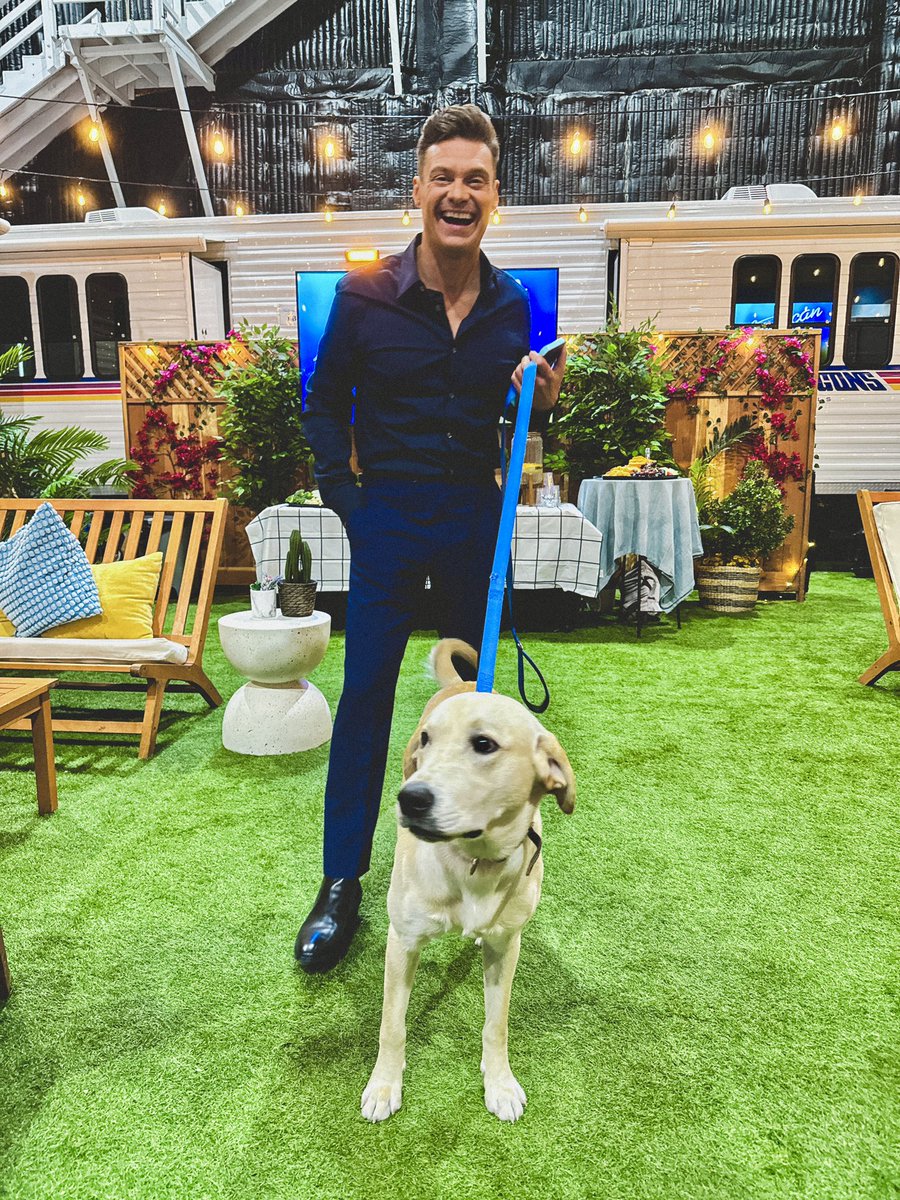 Doggone excited for another episode of #IDOL tonight 🦮 don’t miss it LIVE at 8/7c on ABC #dog #petlovers #olio #AmericanIdol #doglovers