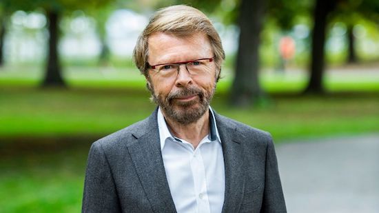 Happy birthday #BjörnUlvaeus (@ABBA). Thank you for the music. Read @stevensmcdonald (@reddkross, @melvinsdotcom, @OFFofficial) in MAGNET on #ABBA: magnetmagazine.com/2012/08/21/fro…