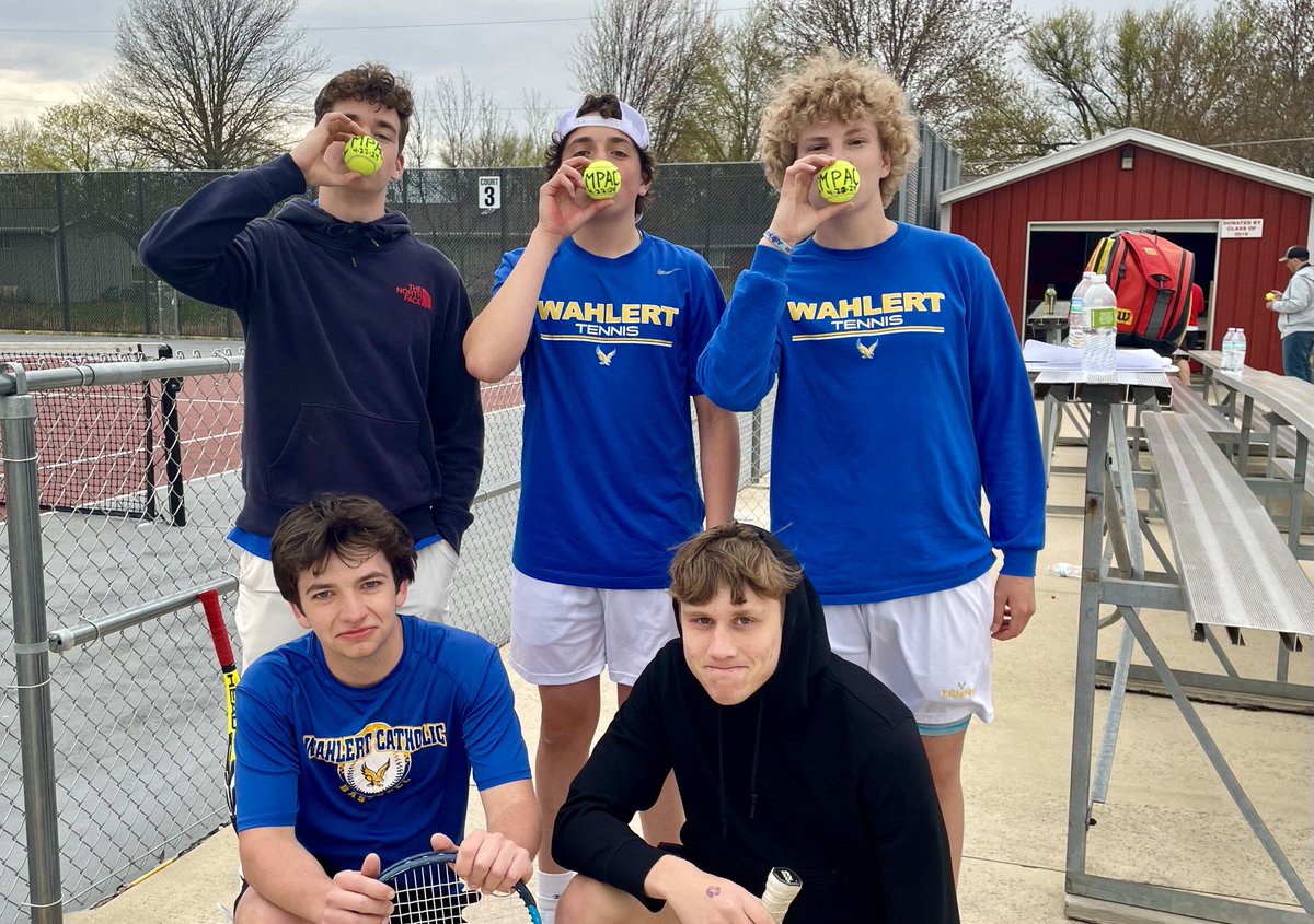 WahlertTennis's tweet photo. JV guys do it again and keep the undefeated season still going with a win over Western Dubuque. Our IMPACT Players were Finn Newlin, Jaxson Ogelsby and Dallas Drake. One more meet to go for these guys. Can they stay unbeaten?? ⁦@WCHS_Gleaner⁩ https://t.co/Eo1SOiEILF