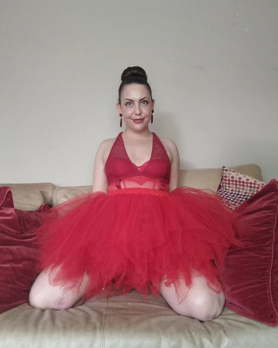 Gef&auml;llt dir rot 💃?   🩰💗🩰💗🩰💗🩰💗🩰💗🩰💗🩰💗https://t.co/xS8oVTykY8 🩰💗🩰💗🩰💗🩰💗🩰💗🩰💗🩰💗 #mesh #lingerie #cute #curvy<a href="/tag/mesh"class="tags">#mesh</a><a href="/tag/lingerie"class="tags"><span>#lingerie</span></a><a href="/tag/brunette"class="tags"><span>#brunette</span></a><a href="/tag/cute"class="tags"><span>#cute</span></a><a href="/tag/legs"class="tags"><span>#legs</span></a><a href="/tag/curvy"class="tags"><span>#curvy</span></a><a href="/tag/body"class="tags"><span>#body</span></a><a href="/tag/blueeyes"class="tags"><span>#blueeyes</span></a>