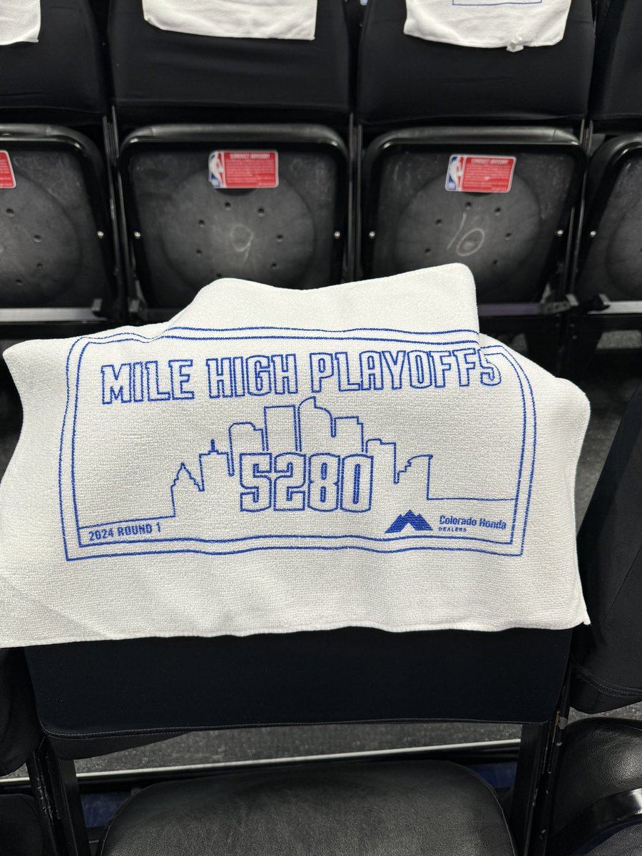 Towels for the crowd tonight at Ball Arena @9NEWSSports