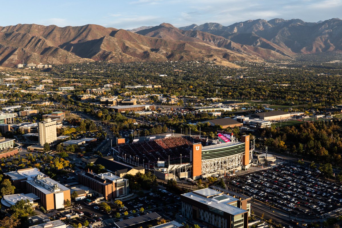 Protect this house 🌎🙌 #GoUtes | #EarthDay