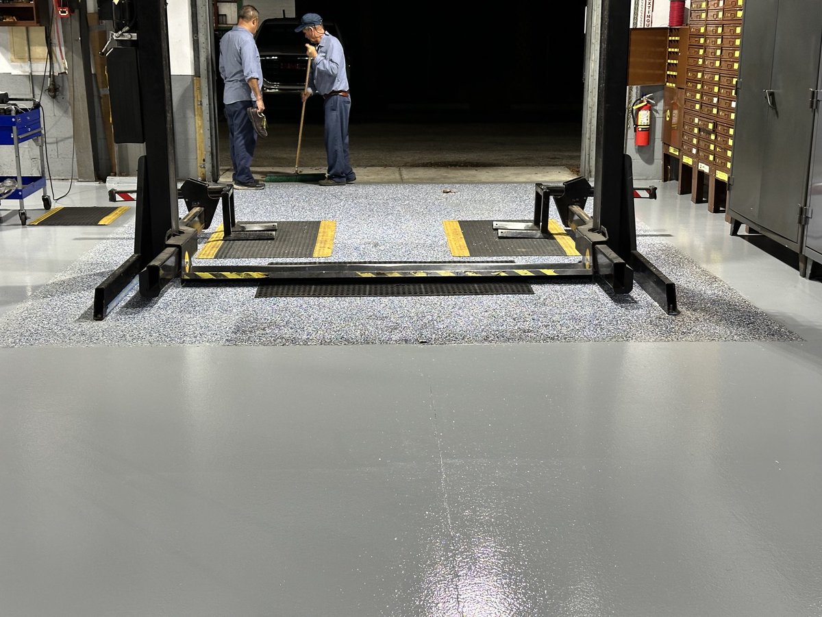 heinz_skip's tweet image. Recoated our shop floors and the guys are putting it back together. Back to stepping it up.