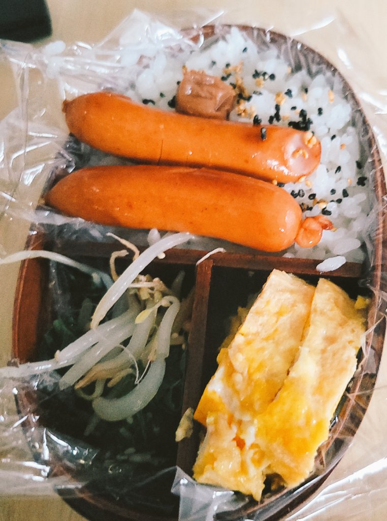 お弁当

#料理記録 #料理好きな人と繋がりたい #自炊 #自炊記録 #おうちごはん #料理女子 #お腹ペコリン部
#お弁当