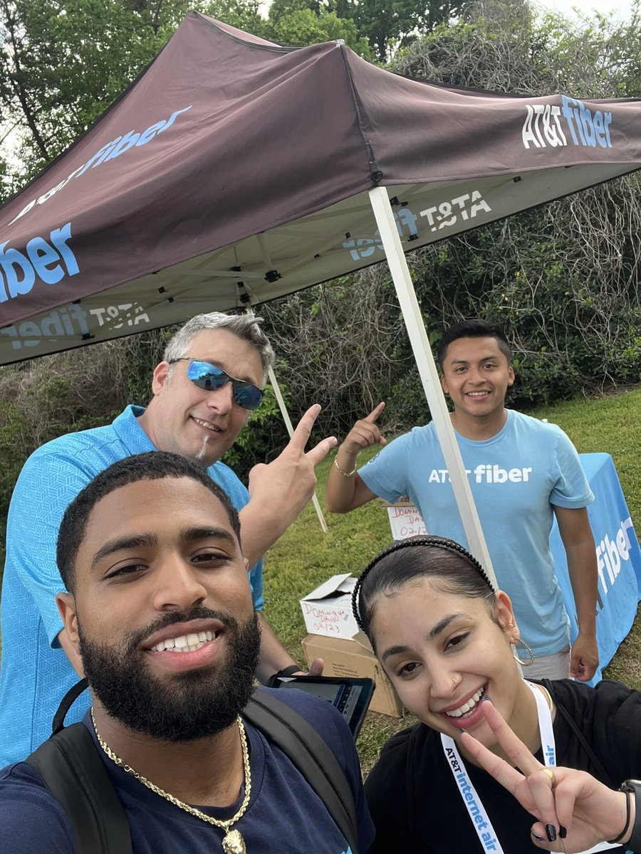 Jonathan Garcia (@johnnygarsan) on Twitter photo This past weekend we were able to bring AT&T Fiber to another neighborhood and save residents from subpar internet 🛜🔥🔥 <a href="/AntoineSamu3l/">Antoine Samuel</a> <a href="/njsmith704/">Nathan Smith</a> <a href="/Victor_Veroes13/">Victor Veroes</a> <a href="/DomDavis_/">Dom Davis</a> <a href="/Julio_Cintron14/">Julio Cintron</a> <a href="/julestwentysix/">Julestwentysix</a> @VinceLeaks This past weekend we were able to bring AT&T Fiber to another neighborhood and save residents from subpar internet 🛜🔥🔥 <a href="/AntoineSamu3l/">Antoine Samuel</a> <a href="/njsmith704/">Nathan Smith</a> <a href="/Victor_Veroes13/">Victor Veroes</a> <a href="/DomDavis_/">Dom Davis</a> <a href="/Julio_Cintron14/">Julio Cintron</a> <a href="/julestwentysix/">Julestwentysix</a> @VinceLeaks