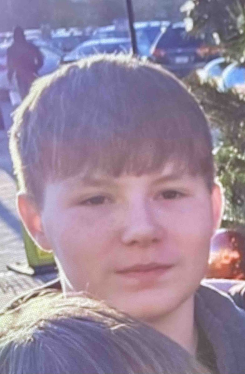#CriticalMissing 15-year-old Parker Parrish (5’11 150lbs). Last seen in the Dundalk area wearing a black hooded sweatshirt, shirt and pants. Anyone with information is asked to call 911 or 410-307-2020. #HelpLocate #BCoPD