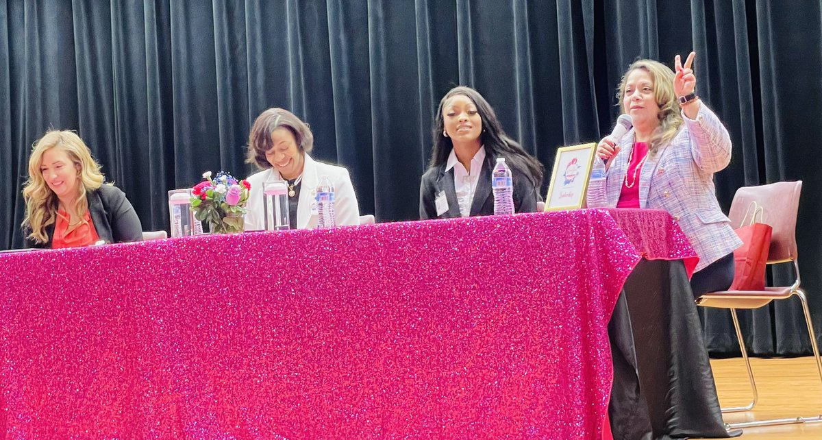 What a beautiful day for a truly inspiring event! The @AldineISD “I Am Beautiful: Female Empowerment Summit' left a lasting impact on our amazing students, inspiring them and igniting their motivation that’s #myaldine @gforoi