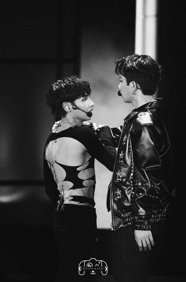 Iam2_dot_'s tweet photo. ૮ ･ ﻌ･ა
20.04.24

𝙁𝙧𝙖𝙣𝙠𝙡𝙮, 𝙢𝙮 𝙙𝙚𝙖𝙧, 𝙄 𝙙𝙤𝙣’𝙩 𝙜𝙞𝙫𝙚 𝙖 𝙙𝙖𝙢𝙣. — ɢᴏɴᴇ ᴡɪᴛʜ ᴛʜᴇ ᴡɪɴᴅ

#BABII247Concert
#OffGun #ออฟกัน
@off_tumcial @AtthaphanP 
#OffJumpol #ออฟจุมพล
#GunAtthaphan #กันอรรถพันธ์
#KKXOFFGUNJPGs https://t.co/crSfRka3ps