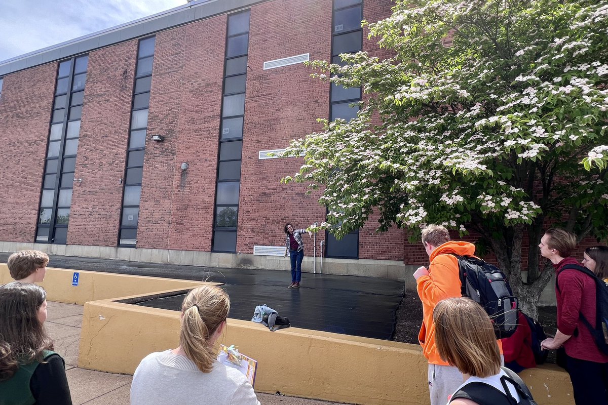 Thanks to representatives (Erin and Erin) from Missouri Department of Conservation and the Missouri Botanical Garden for presenting today about native plants and pollinators and the landscaping project in progress at OHS. So excited! <a href="/OHS_Tigers/">Oakville High School</a> <a href="/MehlvilleSD/">Mehlville School District</a> <a href="/mobot/">もbot</a> <a href="/MDC_online/">MO Conservation</a>