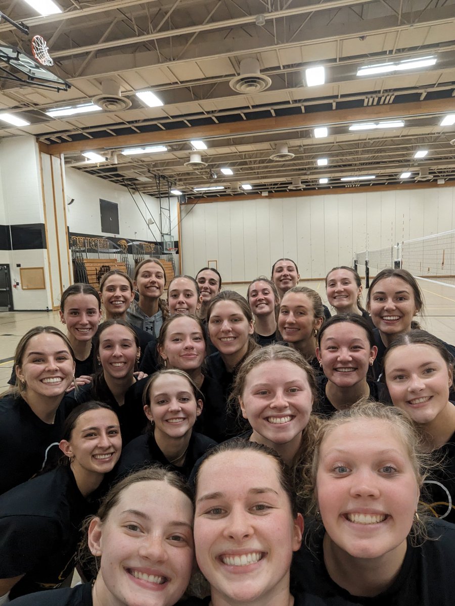 UWOVolleyball tweet picture