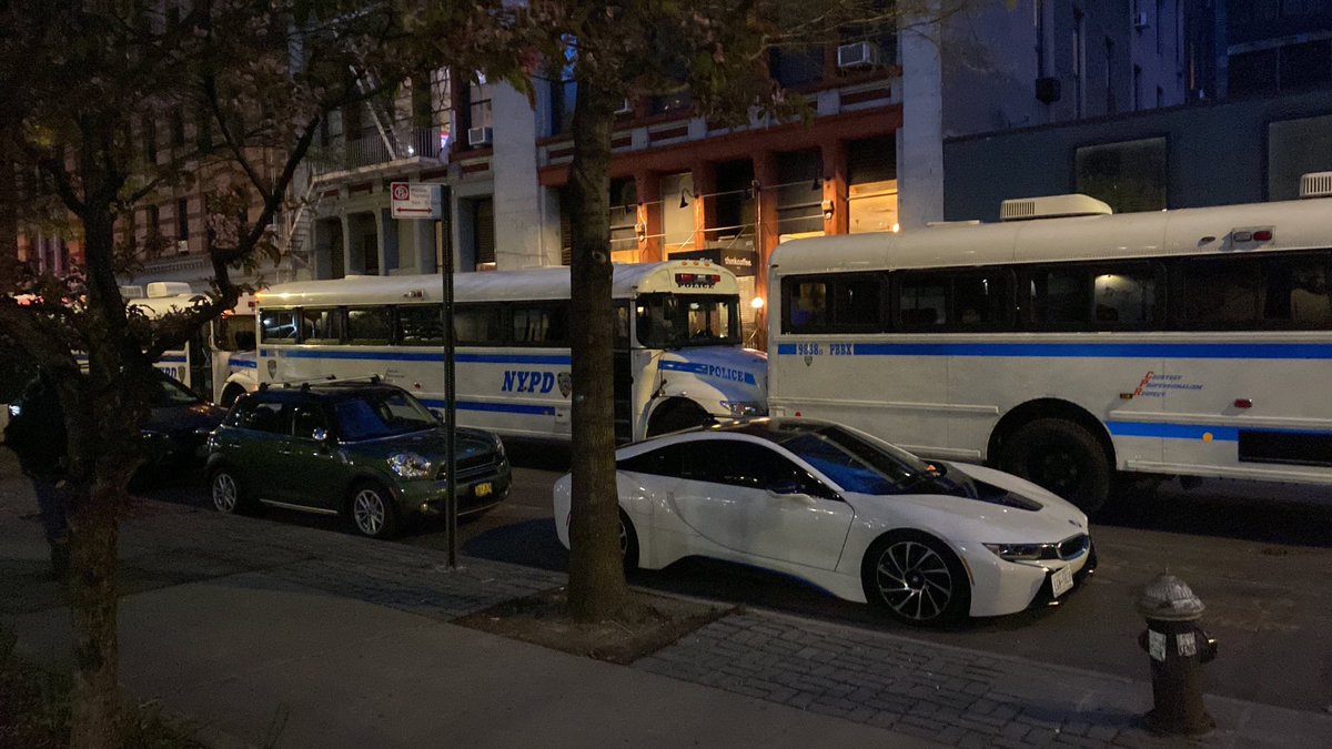 NYUFJPalestine's tweet photo. Hey @nyuniversity we see you have NYPD lined up on Mercer. This is how you treat your students, faculty and staff? https://t.co/G5dWT7yjle