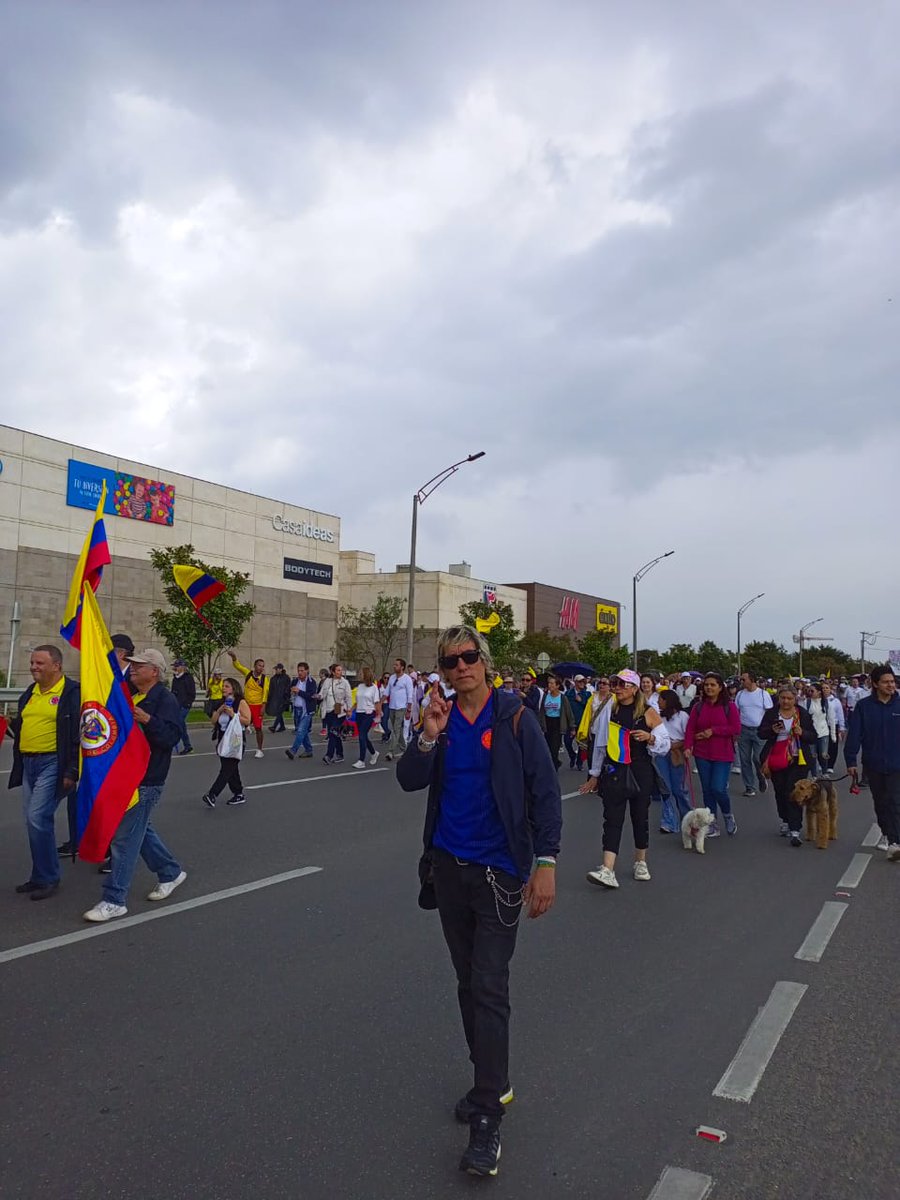 En Chía 21A #LaMarchaDeTodos21A #Marcha21A Colombia con Cristo salimos adelante.