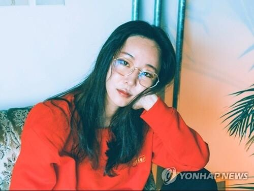 kvibe_yonhap's tweet photo. ‘Rough patches’ intensify between Hybe, ADOR chief… Why?

#민희진 #뉴진스_아일릿 #하이브_민희진 #하이브_어도어 #MinHeeJin #BangSiHyuk #Hybe_ADOR #ADOR_audit #copycat_issue 

https://t.co/SNZYwDcuYa https://t.co/tNS8RVVALs