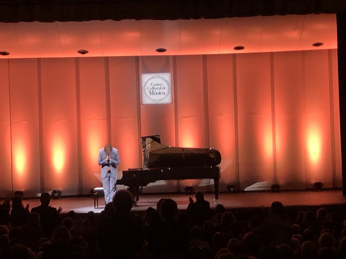 Magnífico @VikingurMusic⁩! Variaciones Goldberg ⁦@TeatroSolis⁩