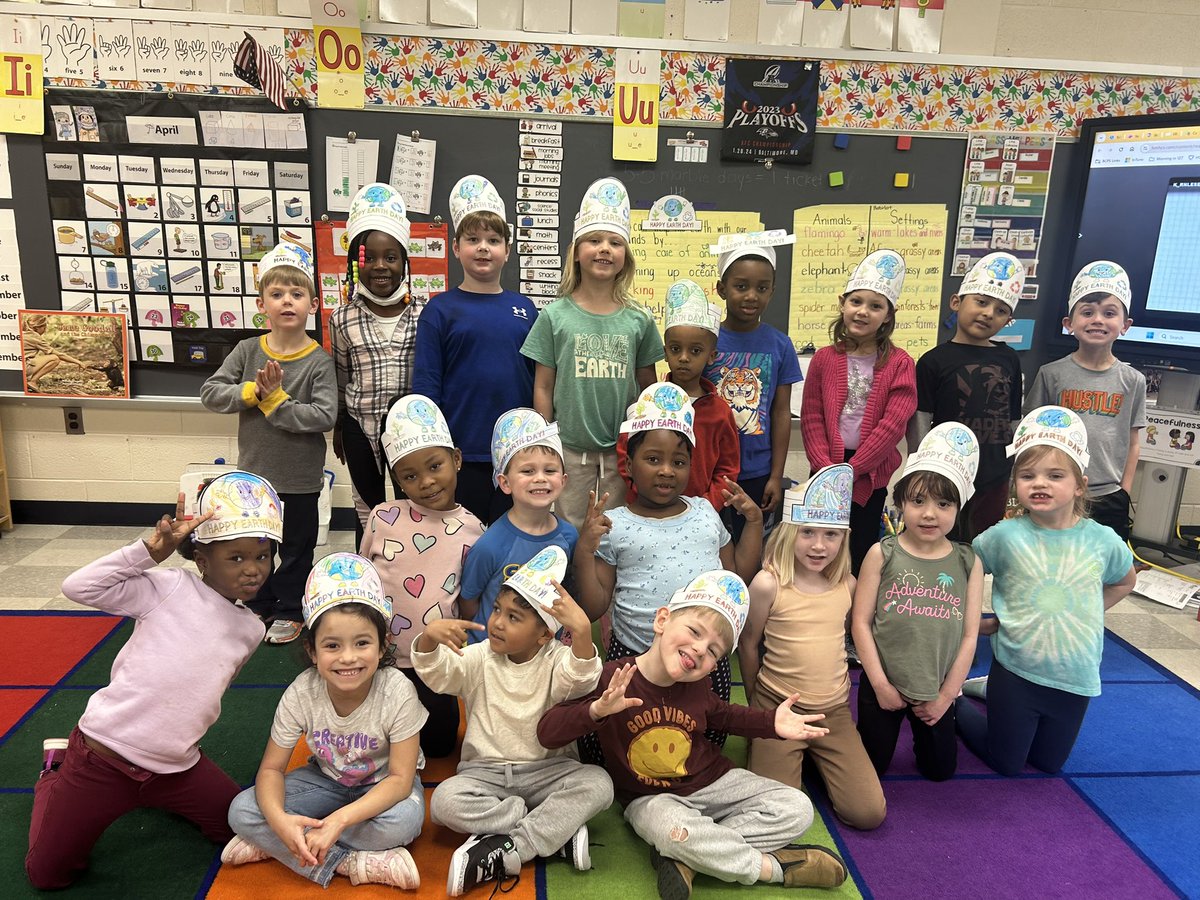 MrsWarble tweet media