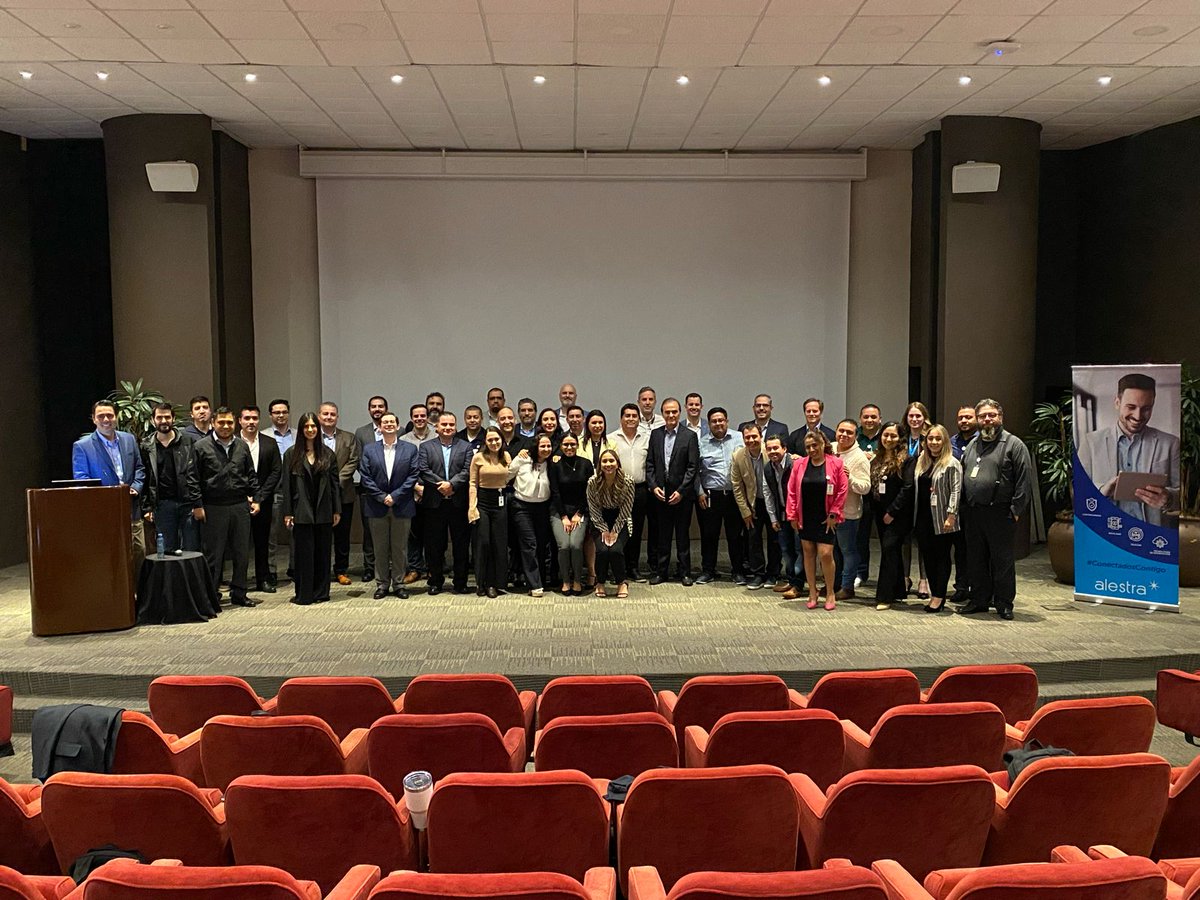AxtelCorp's tweet photo. Iniciamos la semana con una sesión con Grupo Alfa. En esta presentamos nuestro #modelooperativo y #estrategia para 2024.
Fue un gusto estar con colegas para conversar sobre las #tendenciastecnológicas que, en conjunto, podemos aprovechar.
Axtel
Tecnología que conecta tu vida https://t.co/iEpTsFHssr
