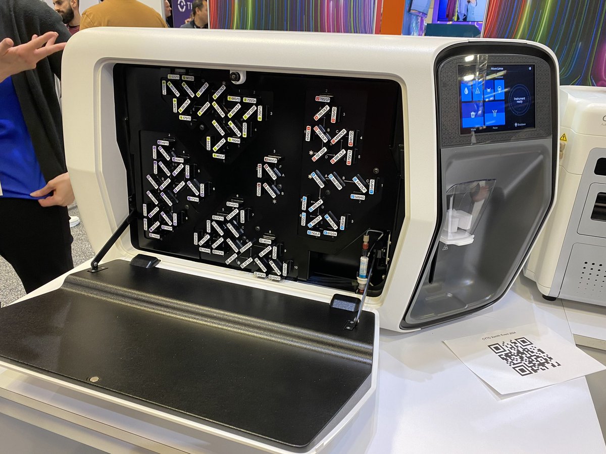 Cytometry_EPFL's tweet image. Attune Xynith Flow Cytometer, up to 6 lasers, 51 detectors, PMT based and compatible with CitKick Max autosampler. The new toy from @thermofisher