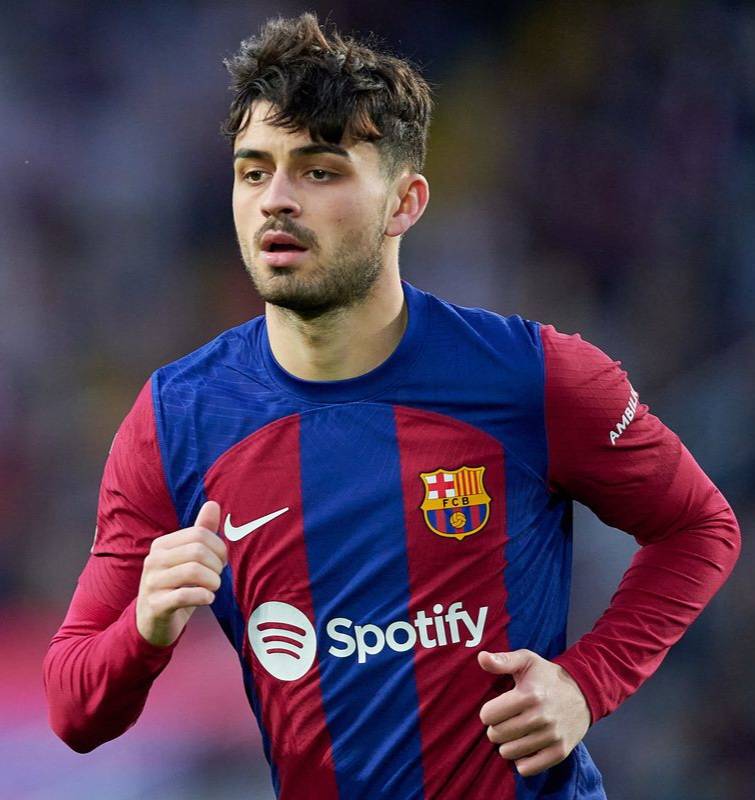 🚨🎖️| JUST IN: Pedri is non transferable for Barcelona and the club will not listen to any offer for him. He's a key piece in Xavi's project. [@alexpintanel via @relevo] #fcblive 🇪🇸