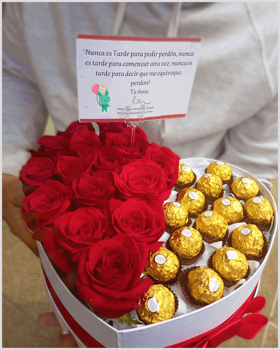 Flores para mamá ❤️ #Lovenow
WhatsApp. wa.me/573043490920

#Flores en caja de corazón con 15 Chocolates y 12 Rosas tipo exportación.

+ Tarjeta personalizada 
+ Foto tipo Polaroid

instagram.com/p/CdPIbWCs1q_/…

#FloresBogota #Bogota #diadelamadre #DesayunosBogota #MetGala