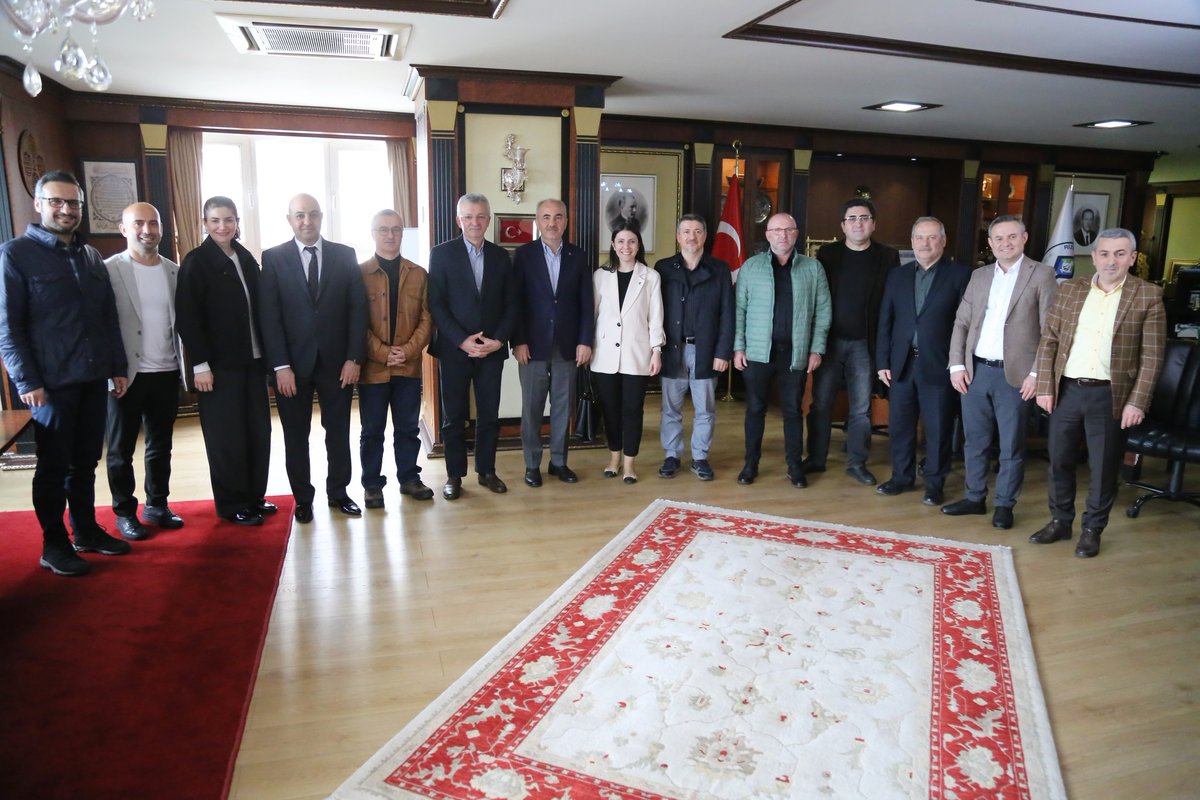 RTEÜ Mühendislik fakültesi Dekanı Mustafa Öksüz ve Bölüm Başkanlarına ziyaretlerinden dolayı teşekkür ederim.